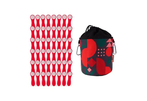 trendfinding Wäscheklammern Set mit Klammerbeutel - Praktisches Set mit 48 rot-weißen Wäscheklammern und einem stilvollen Klammerbeutel. Ideal für empfindliche Wäsche dank neuester Klammertechnik und robustem Design.