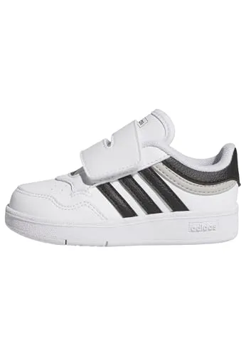 adidas Sportswear HOOPS 4.0 KIDS Klettschuh für Kinder - Sneaker in Cloud White mit sportlichem Design, ideal für aktive Kinder. Fällt klein aus, bitte eine Größe größer bestellen.