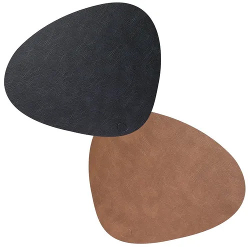 LIND DNA Platzset DOUBLE CLOUD Curve L black/brown - Wendbares Tischset aus recyceltem Leder, ideal für kreative Tischdekoration mit unendlichen Kombinationsmöglichkeiten. Perfekt für moderne Tischkultur.