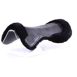 Acavallo Gel-Pad mit Lammfell - schwarz, Größe:M - Winterdecken für Pferde: 2-in-1 Gel-Pad mit medizinischem Lammfell für optimalen Schutz und Stoßabsorption. Rutschfest und hautfreundlich, ideal für den Pferderücken.