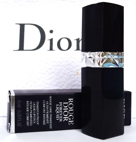 Dior Rouge Dior Forever Liquid No. 890 Triumphant 6ml - Lip Plumper mit langanhaltender Farbe und intensivem Glanz für einen verführerischen Look.