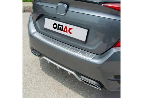 OMAC Ladekantenschutz 3413093T - Edelstahl Ladekantenschutz für Autos, mattes Finish, schützt effektiv die Kante beim Be- und Entladen.