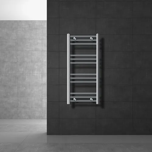 LuxeBath Badheizkörper Sahara 400x800 mm - Eleganter Chrom-Design - Heizkörper für stilvolle Bäder, bietet effiziente Wärmeleistung von 209 Watt und modernes, gebogenes Design in Chrom.