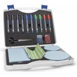 Magnetoplan Moderationskoffer 110002 - Präsentations-Zubehör mit 1140 Teilen für erfolgreiche Moderationen. Ideal für Seminare und Schulungen an wechselnden Orten, inklusive Marker, Nadeln und Moderationskarten.