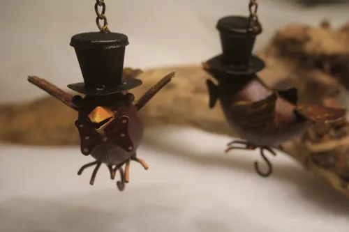  Meisenknödelhalter Vogel mit Zylinder,  Länge Vogel 12 cm, 2 Stück i.Set 2