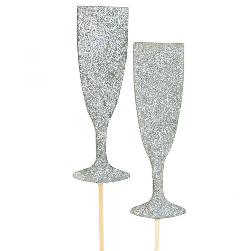 Silvesterdeko Sektglas Silber Blumenstecker Holz 9cm - 18 Stück für Neujahrsparty - Perfekte Deko für Ihre Neujahrsparty! 18 stilvolle Blumenstecker aus Holz und Kunststoff, 9 cm hoch, sorgen für glamouröse Akzente auf jedem Tisch.