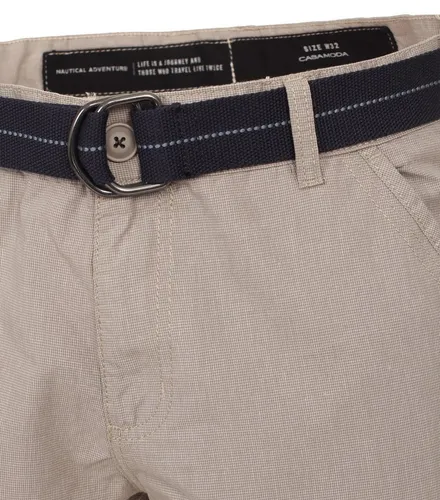 CASAMODA Shorts Uni Hellbraun 36 - Bequeme Shorts aus hochwertiger Baumwolle mit normaler Passform. Praktische Einschub- und Seitentaschen bieten zusätzlichen Komfort und Stil.
