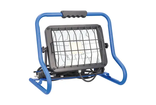 as-Schwabe Baustrahler Slimline 46428 - Handlampe mit 6.800 Lumen und 80 Watt, ideal für Baustellen. Spritzwassergeschützt (IP44) und mit ergonomischem Griff für einfache Handhabung.