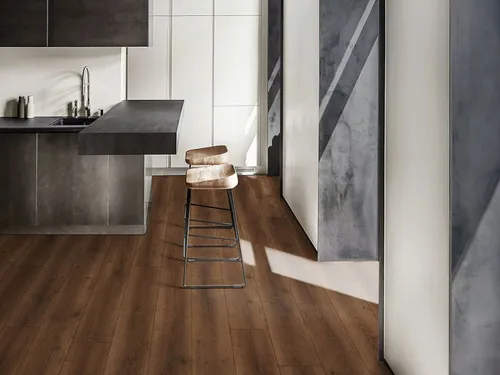 HPFloor Laminat Casa Classico Romano Landhausdiele 7 mm - Hochwertiges HPFloor Laminat in der stilvollen Landhausdiele Romano. Ideal für jeden Raum, einfach zu verlegen dank Klick-Verbindung. Pro Paket erhalten Sie 2,46 m² bei einem Grundpreis von 11,39 €/m².