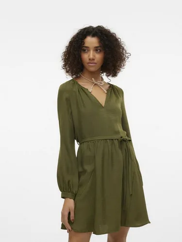 Vero Moda Minikleid VMMeloney - Drapiertes, grünes Kleid in S - Kleid aus recyceltem Polyester, mit raffiniertem Drapierungseffekt und langem Arm, ideal für stilvolle Auftritte.