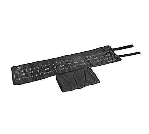 Spro Angeln Raubfisch Abhakmatte - Predator Mat 140cm - Angelwerkzeuge, ideal zum sicheren Abhaken von Raubfischen mit einer praktischen Skala bis 140cm für präzise Messungen.