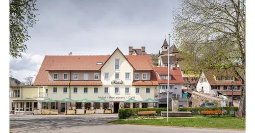 Jochen Schweizer Erlebnisgutschein Romantikurlaub im Schwarzwald (Berneck) für 2 (2 Nächte), Romantik trifft Wohlgefühl im Schwarzwald-Paradies