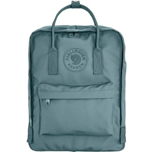 Fjällräven Unisex Kånken No. 2 16L Rucksack - Nimbus Blue - Strapazierfähiger Unisex-Rucksack für Outdoor und Alltag. Mit großem Hauptfach, praktischen Taschen und bequemem, gepolstertem Sitzkissen. Robustes Material aus recyceltem Polyester und Bio-Baumwolle.