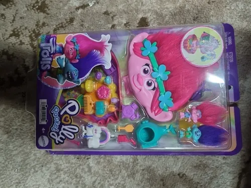 Polly Pocket und DreamWorks Trolls Schatulle - Spielset mit Poppy- und Branch-Puppen, 13 Zubehörteile und tragbarem Design für kreativen Spielspaß unterwegs
