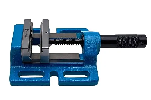 Bohrmaschinen-Schraubstock 80 mm Backenbreite - Werkstatteinrichtung mit stabiler Konstruktion und Kipp-Schutz, ideal für präzises Spannen während des Bohrens.