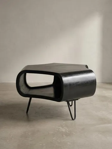 Eleganter Couchtisch aus Mango Massivholz