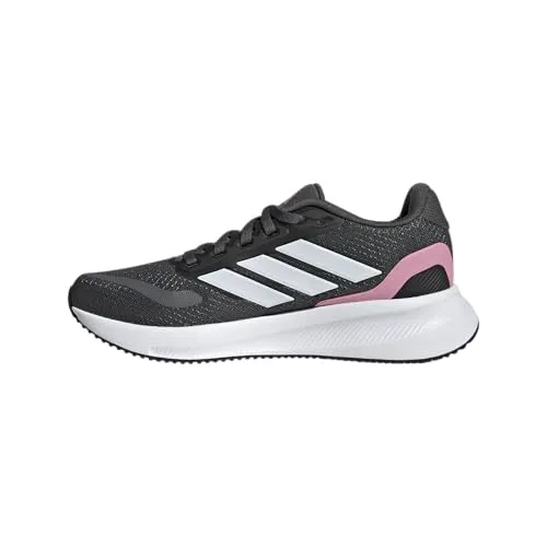 adidas Unisex Kinder RUNFALCON 5 Shoes JUNIOR - Laufschuhe für Kinder mit regulärer Passform und Cloudfoam Zwischensohle für optimalen Komfort, aus mindestens 20 % recycelten Materialien gefertigt.