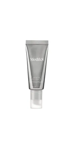 MEDIK8 Crystal Retinal 6 - Stabilisiertes Retinal Nachtserum 30 ml - Nachtpflege mit hochwirksamem Retinal für eine sichtbare Hautverjüngung während der Nacht.