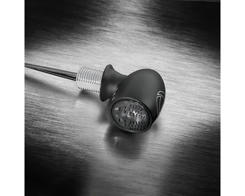 Atto Dark LED Mini Blinker von Kellermann - Beidseitig Universal Motorrad Paar - Sonstige, kompakte und leistungsstarke LED-Technologie für optimale Sichtbarkeit, ideal für Motorradfahrer, die Wert auf Stil und Sicherheit legen.