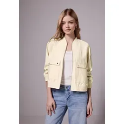 STREET ONE STUDIO Damen F212615 Blouson mit Taschen, Mellow Vanilla, 44 - Funktionsjacken: Leichte Jacke mit Stehkragen und aufgesetzten Taschen, ideal für den Alltag, aus softem Viskosemix für hohen Tragekomfort.