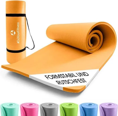 DoYourFitness x World Fitness Yogini Fitnessmatte | 183x61x1cm | Rutschfest & Phthalatfrei - Sportmatte für Yoga, Pilates & Fitness, bietet optimalen Komfort und Halt dank extra dickem NBR-Schaumstoff. Ideal für Studio und Zuhause, pflegeleicht und mit praktischem Gummi-Tragegurt.
