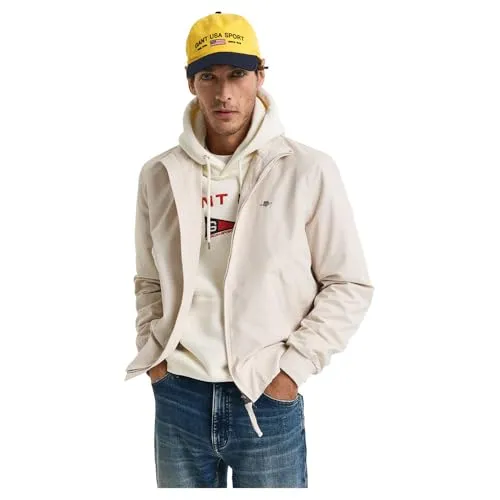 Gant Hampshire Jacke Beige XL für Herren - Funktionsjacke aus 83% recyceltem Polyester, wasserabweisend und ideal für die Übergangszeit mit praktischen Taschen und stilvollem GANT-Logo.