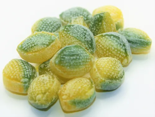 Zitrone Limette Bonbon, gefüllt mit Brause von pin24shop / Jahrmarktbonbon 1 kg