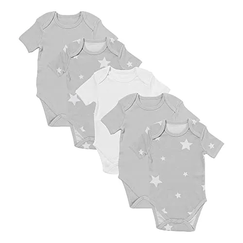 schlummersack Kurzarm Baby Body Set 100% Bio Baumwolle Sterne grau Größe 68 - 5 Stück Bodys für Baby-Jungen aus 100% Bio Baumwolle, atmungsaktiv und ideal für Frühling und Sommer. Praktische Druckknöpfe erleichtern das Windelwechseln.