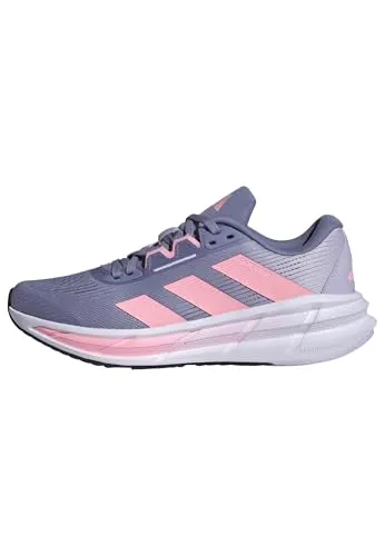 adidas Performance QUESTAR 3 Laufschuh lila 41 1/3 EU - Laufschuhe in Silver Violet, ideal für Läufer mit neutralem Einsatz. Fällt klein aus, bitte eine Größe größer bestellen für optimalen Komfort.