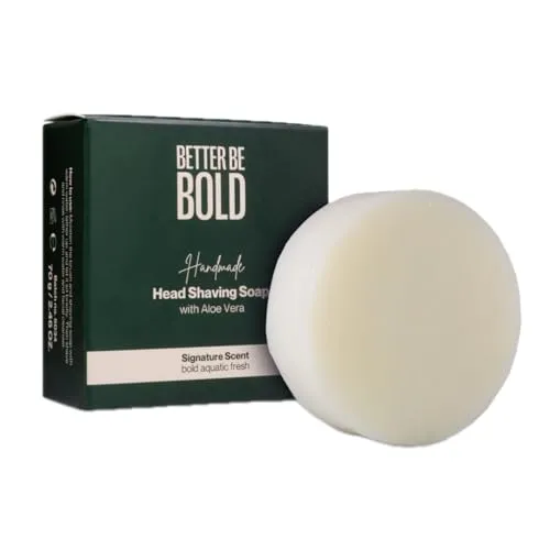 BETTER BE BOLD Handgefertigte Glatzen Rasierseife mit Aloe Vera 70g I Sanfte Rasur‑Seife für Kopfhaut & Glatze – Vegan & alkoholfrei I Handgemacht in Deutschland I Ergiebige Pflege für deine Kopfhaut