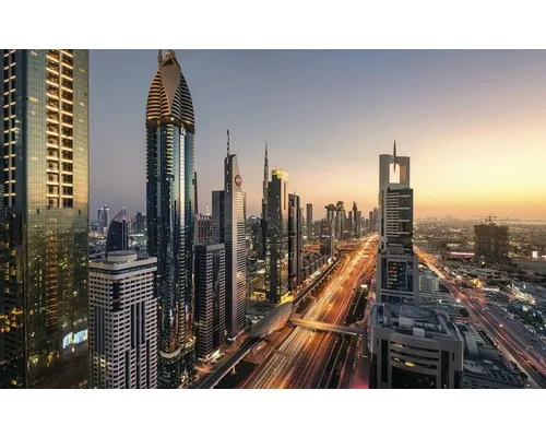 Komar Vlies Fototapete LEVEL 43 | XXL Stadtblick aus Dubai von Komar