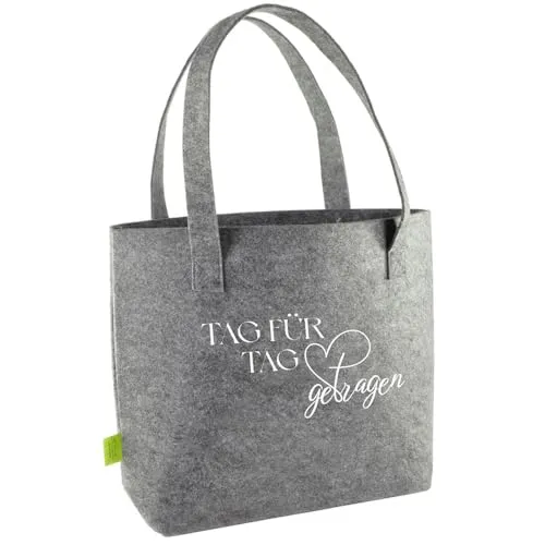 Kawohl Shopper Tag für Tag getragen aus recyceltem PET-Filz, 42 x 31,5 x 12 cm, mit 78 cm Tragegriffen, Siebdruck-Motiv, 3 mm Filzstärke, 100% recyceltes Polyester