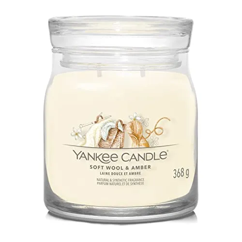 Soft Wool & Amber Signature Medium Jar 368g 2-Docht - Kerze mit 2 Dochten für gleichmäßige und langanhaltende Düfte, ideal für gemütliche Abende zu Hause.