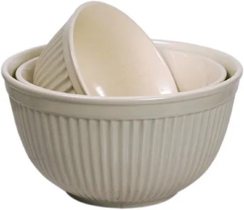 Ib Laursen Mynte Schalenset 3-tlg. Schüsseln latte - Schalen & Schüsseln | Praktisches Set aus drei robusten Steingutschalen im Retro-Look, spülmaschinenfest und ideal für Ofen, Mikrowelle und Gefriertruhe.