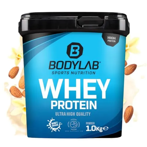 Bodylab24 Whey Protein Pulver Vanille-Mandel 1kg - Molkenproteine mit bis zu 80% Eiweiß, perfekt löslich und ideal für Muskelaufbau nach dem Training, ohne Aspartam und künstliche Konservierungsstoffe.