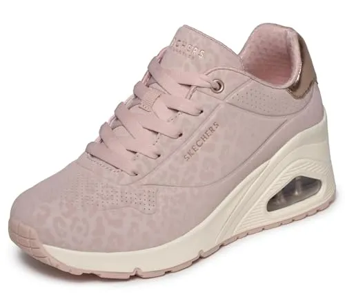 Skechers Damen UNO Wedge Safari Daze Sneaker, Blush, Größe 38 - Stylische Damen Sneaker mit Leopardenmuster und metallischen Akzenten. Die dezente Keilhöhe sorgt für zusätzlichen Komfort und eine modische Silhouette. Ideal für trendbewusste Frauen, die Wert auf Stil und Bequemlichkeit legen.