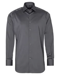 ETERNA Modern Fit Performance Hemd Langarm New Kent Stretch grau Größe 45 - Herrenhemden, bügelleichtes Baumwoll-Stretch Hemd für optimalen Tragekomfort und modernes Design in elegantem Grau.