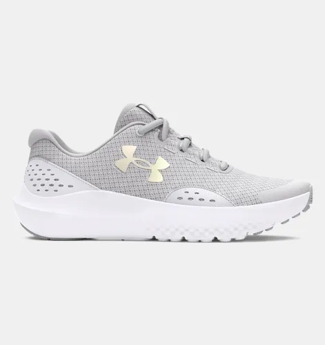 Under Armour GGS Surge 4 - Halo Gray/White Iridescent 5.5 - Laufschuhe für aktive Mädchen, die Leichtigkeit und Strapazierfähigkeit vereinen. Atmungsaktives Mesh und TPU-Überzug sorgen für Komfort und Stabilität beim Laufen und Training.