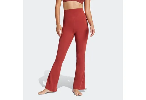 adidas Performance Trainingstights ALL ME FLARE L - Sportliche Yoga-Tights in Preloved Ruby - Trainingsbekleidung für Yoga, aus 80% Polyester und 20% Elasthan, bietet optimale Bewegungsfreiheit und Komfort.