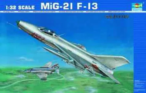 MiG-21 F-13 / 1:32 - Trumpeter / 02210