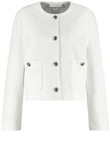 GERRY WEBER Jackenblazer - Eleganter Blazerjacke aus softem Bouclé-Jersey mit glänzenden Schmuckknöpfen. Hoher Tragekomfort und vielseitig kombinierbar – ideal für jeden Anlass, ob lässig oder klassisch.