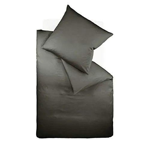 sleepling Satin Bettwäsche Set, 2-teilig, 135 x 200 cm & 80 x 80 cm, 100% Baumwolle, Anthrazit - Erlebe luxuriösen Schlafkomfort mit seidig-weicher Mako-Satin Bettwäsche. Waschbar bis 60 Grad, fusselfrei und bügelfrei – für ein stets frisches Gefühl. Hergestellt in der EU mit geprüfter Qualität.
