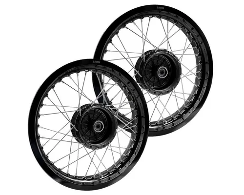 Craftride Halter Set 2x Felge 2,5x16 breit Alu - Autoreifen Halter Set für Simson S51, S50 und Schwalbe KR51 AF23 sc, aus robustem Aluminium für optimale Stabilität und Langlebigkeit.