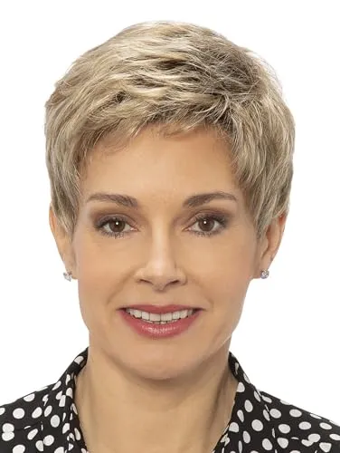 Farbe: Mittel-/Hellblond, dunkler Ansatz