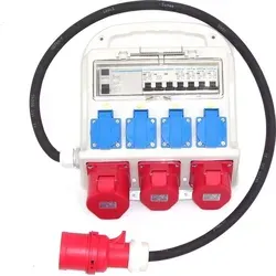 Apex Stromverteiler 55473 mit FI-Schutzschalter - Kompakter Stromverteiler für Baustellen und Garten mit robustem Gehäuse. Ausgestattet mit FI-Schutzschalter, 4x230V und 2xCEE 16A für sichere Stromverteilung. Ideal für den mobilen Einsatz.