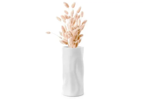 Moderne asymmetrische Deko Vase in Weiß - Stilvolle Blumenvase aus Keramik und Metall, ideal für jedes Wohnzimmer. Mit ihrer asymmetrischen Form setzt sie besondere Akzente.