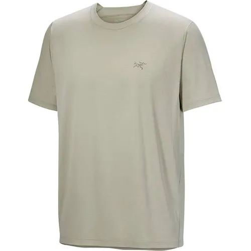 Arc'teryx Cormac Crew S/S Laufshirt Gr. L grau - Leichtes Funktionsshirt für Laufsport und aktive Freizeitgestaltung. Farbe: Grau; Größe: L; mit Stretch für optimale Bewegungsfreiheit. Ideal für Trailrunning und Speed Hiking. Jetzt entdecken bei Bergfreunde.de!