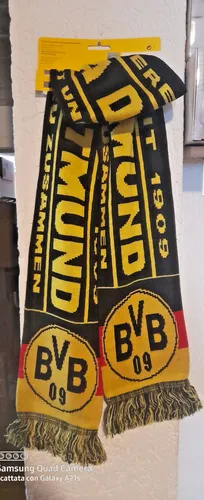 Borussia Dortmund Fanschal - BVB Neu - Fußball-Fanshop, stylischer Schal für echte BVB-Fans, perfekt für Spiele und Fanartikel-Sammlungen.