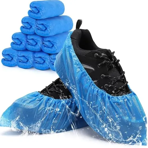3g CPE Einweg Schuhüberzieher - Robuste und wasserdichte Überschuhe - Praktische 100er-Packung, ideal für Bau- und Hygienebereiche. Hergestellt aus strapazierfähigem Material, bieten diese Überziehschuhe optimalen Schutz vor Nässe und Schmutz.