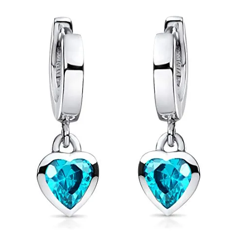 Materia Ohrringe Mädchen Creolen Silber 925 - Herz türkis mit Zirkonia - Ohrringe für Mädchen aus 925 Sterling Silber, mit rhodinierten Creolen und funkelndem Zirkonia in Herzform. Kindgerechtes Design für sicheren Tragekomfort und lange Freude. Lieferung in eleganter Schmuckbox.